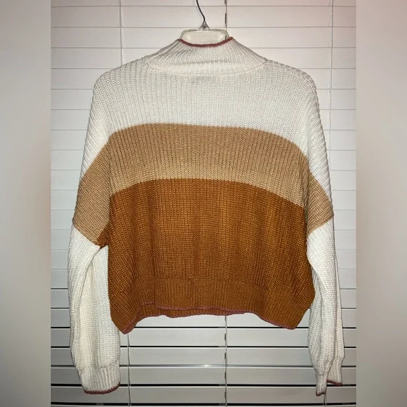 Plus Size Color Block Sweater - Picture 4 of 6